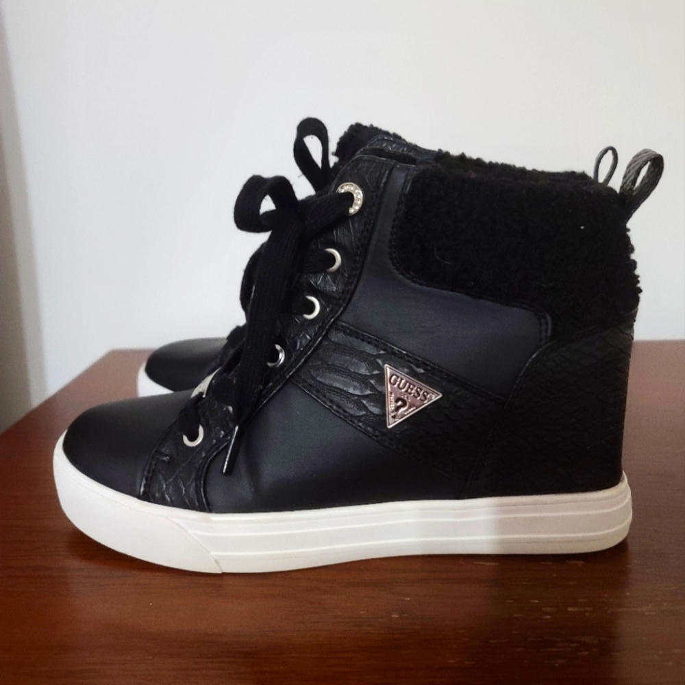 Guess Sneakers